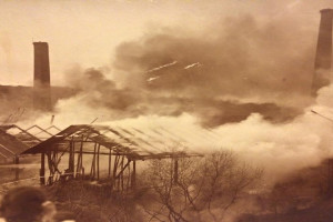 Bilde av Teglverket brenner